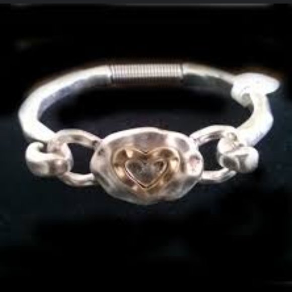 Gold Hammered Heart Bracelet - Picture 1 of 7